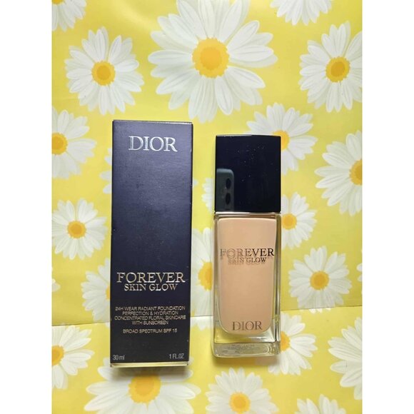 DIOR FOREVER SKIN GLOW 24H FOUNDATION 2.5 W WARM / GLOW  1 Oz  New In Box - Picture 1 of 8